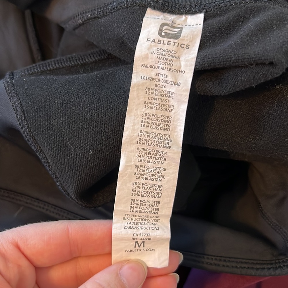 Fabletics Legging Bundle (2) - image 3